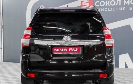 Toyota Land Cruiser Prado 150 рестайлинг 2, 2017 год, 4 349 900 рублей, 5 фотография
