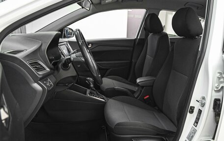 Hyundai Solaris II рестайлинг, 2019 год, 1 349 000 рублей, 10 фотография