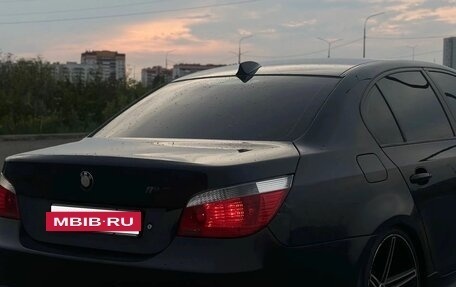 BMW 5 серия, 2004 год, 290 000 рублей, 2 фотография