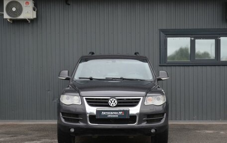 Volkswagen Touareg III, 2010 год, 849 999 рублей, 2 фотография