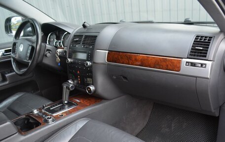 Volkswagen Touareg III, 2010 год, 849 999 рублей, 16 фотография