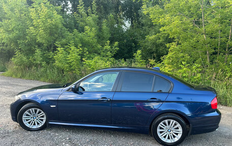BMW 3 серия, 2011 год, 1 500 000 рублей, 3 фотография