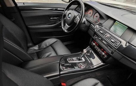 BMW 5 серия, 2013 год, 1 350 000 рублей, 5 фотография