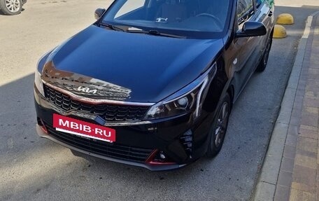 KIA Rio IV, 2021 год, 1 550 000 рублей, 2 фотография