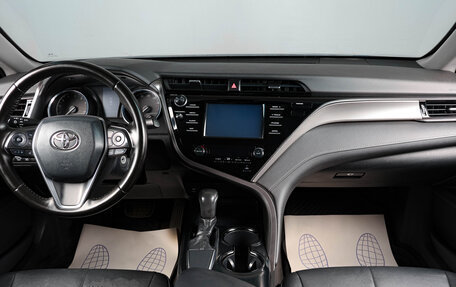 Toyota Camry, 2019 год, 2 499 000 рублей, 13 фотография