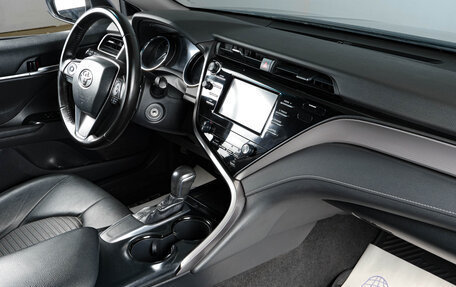 Toyota Camry, 2019 год, 2 499 000 рублей, 11 фотография