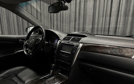 Toyota Camry, 2015 год, 1 625 000 рублей, 4 фотография