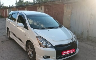 Toyota Wish II, 2004 год, 800 000 рублей, 1 фотография