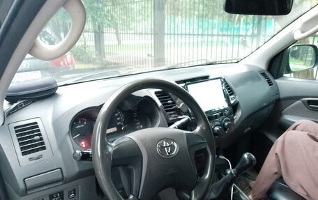 Toyota Hilux VII, 2012 год, 1 350 000 рублей, 12 фотография