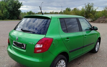 Skoda Fabia II, 2013 год, 675 000 рублей, 3 фотография