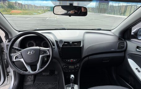 Hyundai Solaris II рестайлинг, 2011 год, 940 000 рублей, 8 фотография