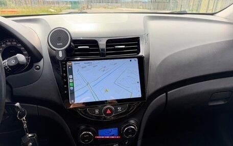 Hyundai Solaris II рестайлинг, 2011 год, 940 000 рублей, 11 фотография