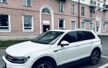 Volkswagen Tiguan II, 2017 год, 2 000 000 рублей, 4 фотография