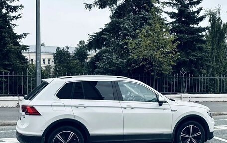 Volkswagen Tiguan II, 2017 год, 2 000 000 рублей, 3 фотография