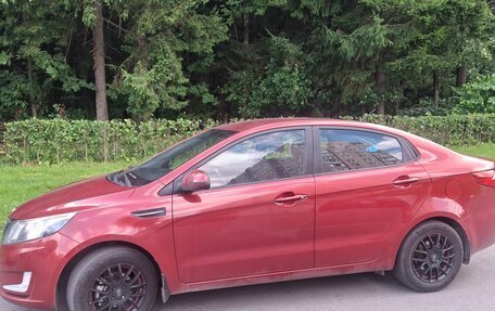 KIA Rio III рестайлинг, 2013 год, 750 000 рублей, 2 фотография