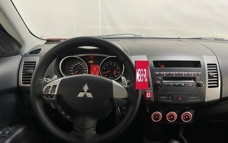 Mitsubishi Outlander III рестайлинг 3, 2006 год, 810 000 рублей, 15 фотография