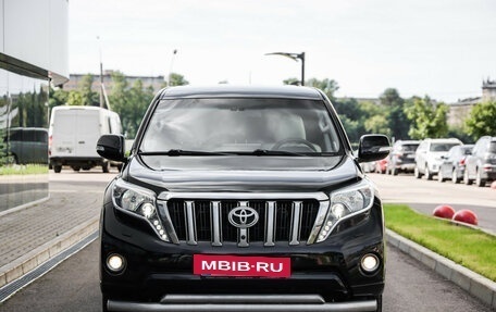 Toyota Land Cruiser Prado 150 рестайлинг 2, 2014 год, 3 399 000 рублей, 4 фотография