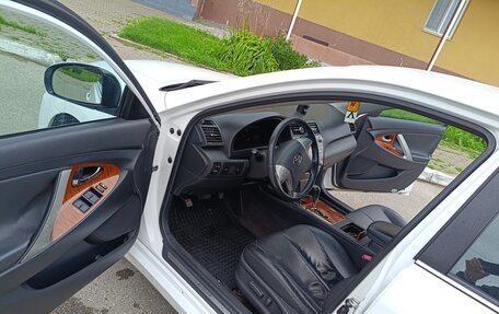 Toyota Camry, 2010 год, 1 200 000 рублей, 15 фотография