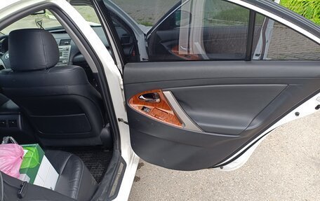 Toyota Camry, 2010 год, 1 200 000 рублей, 14 фотография
