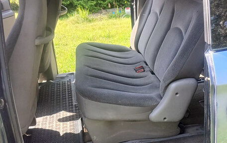Chrysler Voyager IV, 2002 год, 375 000 рублей, 16 фотография