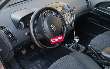 KIA cee'd I рестайлинг, 2008 год, 800 000 рублей, 9 фотография
