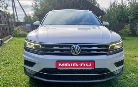 Volkswagen Tiguan II, 2016 год, 2 450 000 рублей, 2 фотография