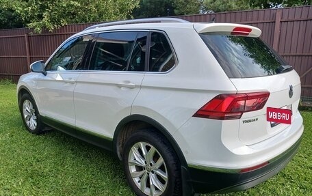Volkswagen Tiguan II, 2016 год, 2 450 000 рублей, 3 фотография