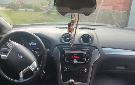 Ford Mondeo IV, 2011 год, 640 000 рублей, 2 фотография