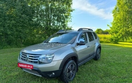 Renault Duster I рестайлинг, 2012 год, 870 000 рублей, 2 фотография