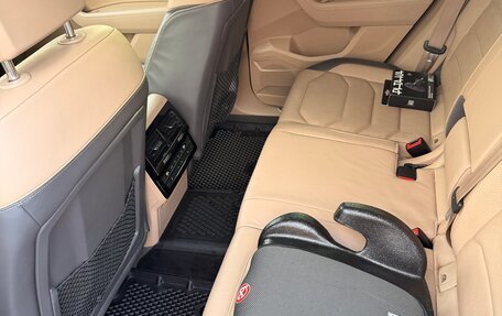Volkswagen Touareg III, 2018 год, 3 750 000 рублей, 8 фотография