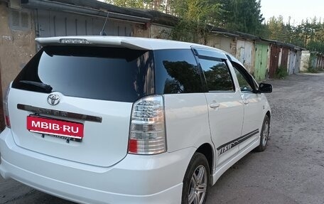 Toyota Wish II, 2004 год, 800 000 рублей, 6 фотография