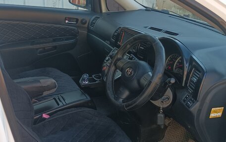 Toyota Wish II, 2004 год, 800 000 рублей, 14 фотография
