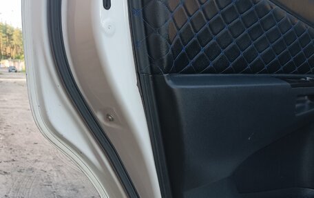 Toyota Wish II, 2004 год, 800 000 рублей, 17 фотография