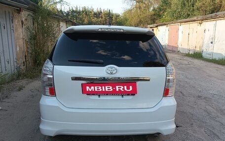 Toyota Wish II, 2004 год, 800 000 рублей, 5 фотография