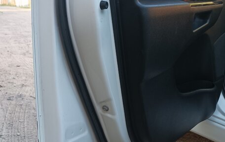 Toyota Wish II, 2004 год, 800 000 рублей, 19 фотография
