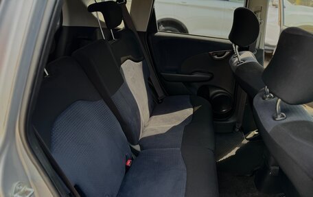 Honda Fit III, 2008 год, 600 000 рублей, 12 фотография