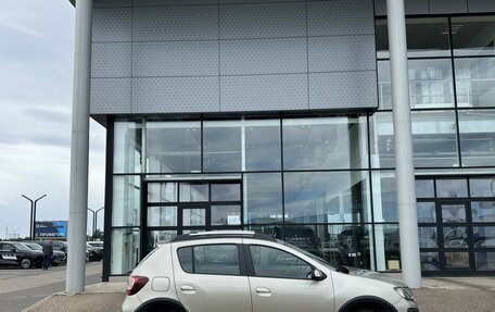 Renault Sandero II рестайлинг, 2018 год, 915 000 рублей, 4 фотография