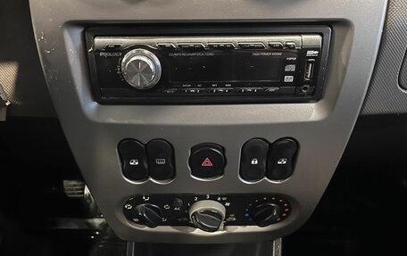 Renault Logan I, 2011 год, 437 000 рублей, 13 фотография