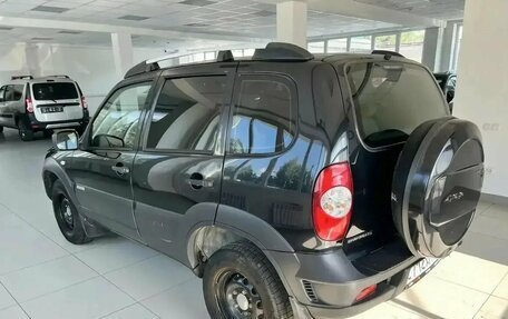 Chevrolet Niva I рестайлинг, 2018 год, 650 000 рублей, 9 фотография