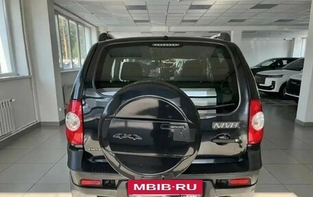 Chevrolet Niva I рестайлинг, 2018 год, 650 000 рублей, 8 фотография