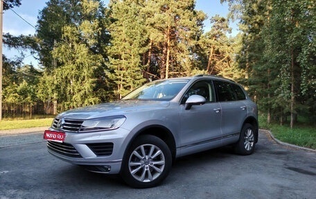 Volkswagen Touareg III, 2015 год, 2 490 000 рублей, 1 фотография