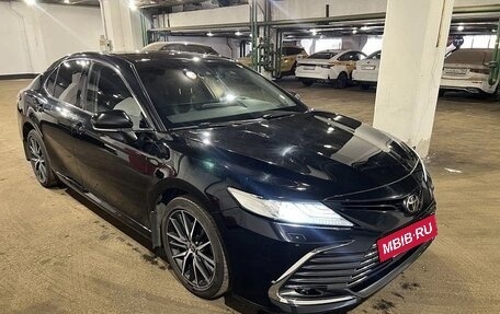 Toyota Camry, 2021 год, 2 970 000 рублей, 3 фотография