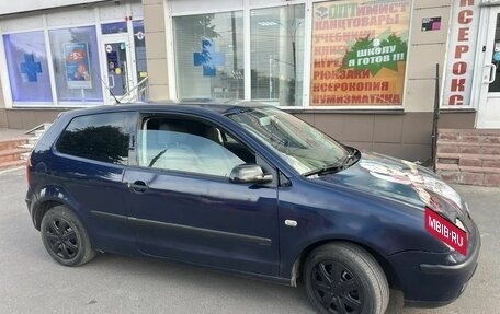 Volkswagen Polo IV рестайлинг, 2001 год, 211 000 рублей, 3 фотография