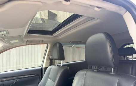 Mitsubishi Outlander III рестайлинг 3, 2016 год, 2 190 000 рублей, 29 фотография