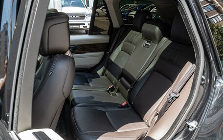Land Rover Range Rover IV рестайлинг, 2018 год, 5 245 000 рублей, 10 фотография