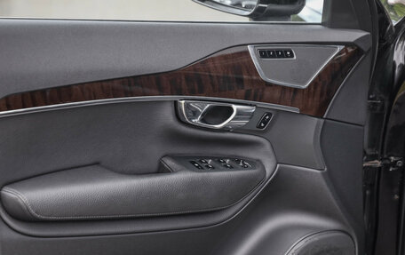 Volvo XC90 II рестайлинг, 2016 год, 2 899 000 рублей, 26 фотография
