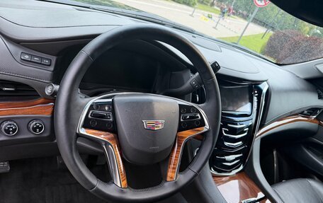 Cadillac Escalade IV, 2015 год, 2 400 000 рублей, 10 фотография