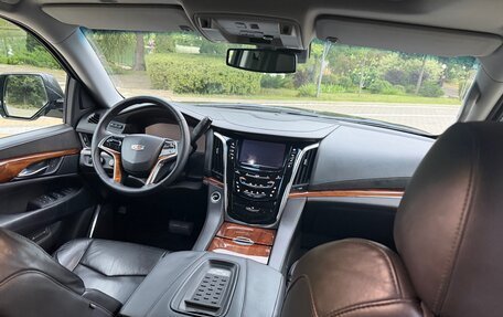 Cadillac Escalade IV, 2015 год, 2 400 000 рублей, 12 фотография