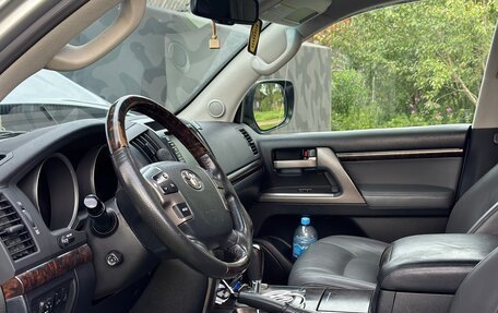 Toyota Land Cruiser 200, 2009 год, 2 650 000 рублей, 4 фотография