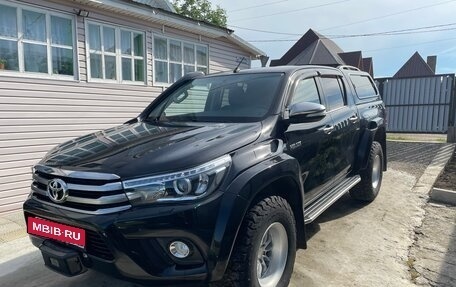 Toyota Hilux VIII, 2016 год, 4 550 000 рублей, 2 фотография